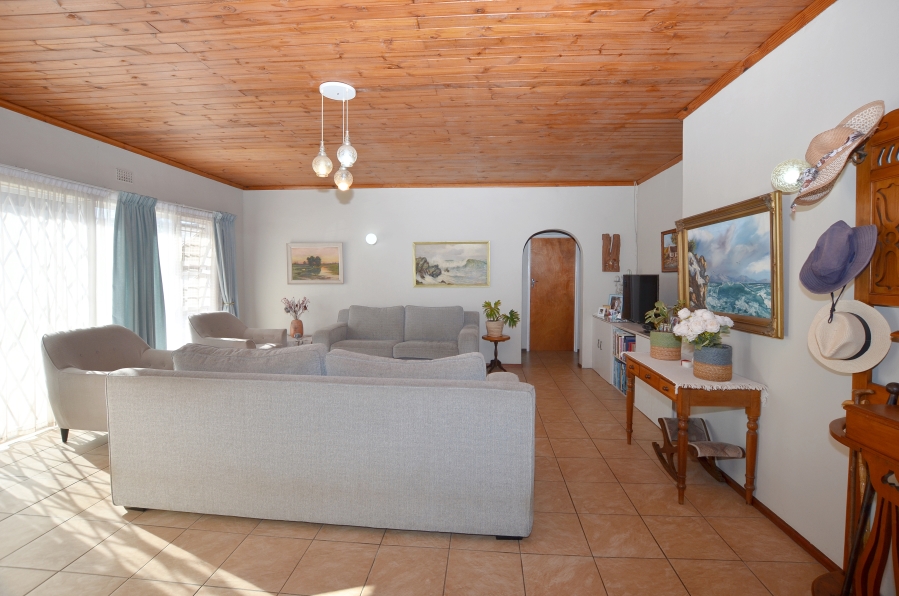 3 Bedroom Property for Sale in Yzerfontein Western Cape